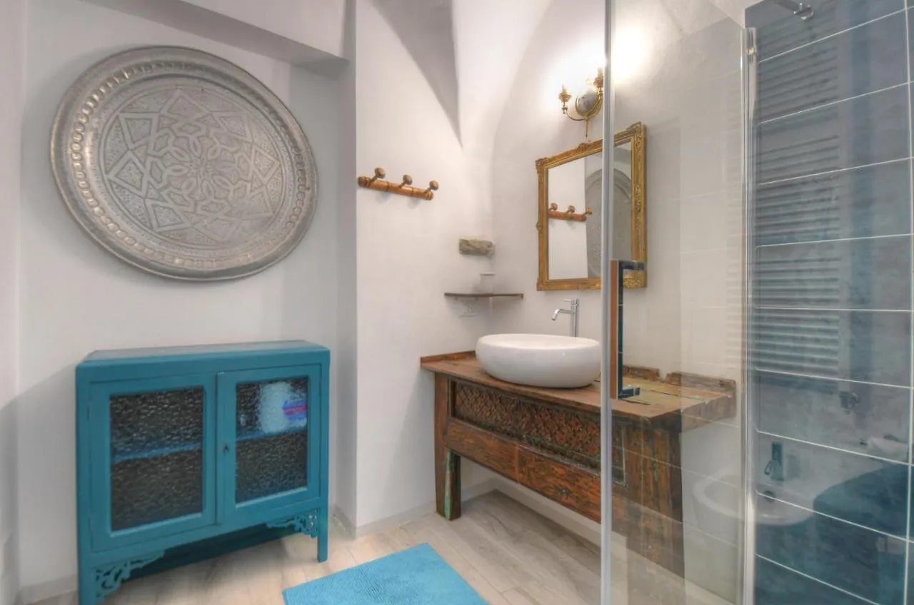 Antica Casa Del Canto Iara - Private Parking Calice Ligure