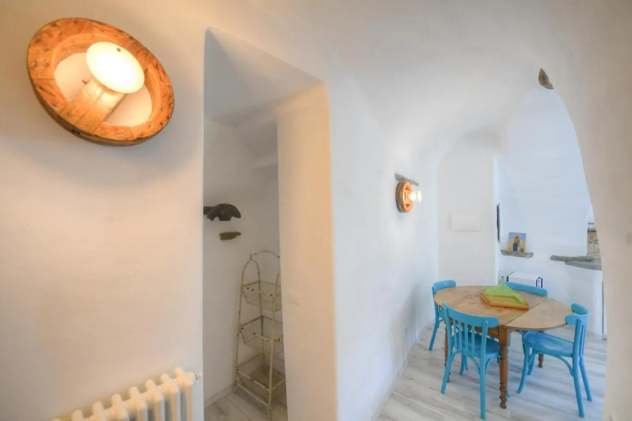 Antica Casa Del Canto Iara - Private Parking Calice Ligure