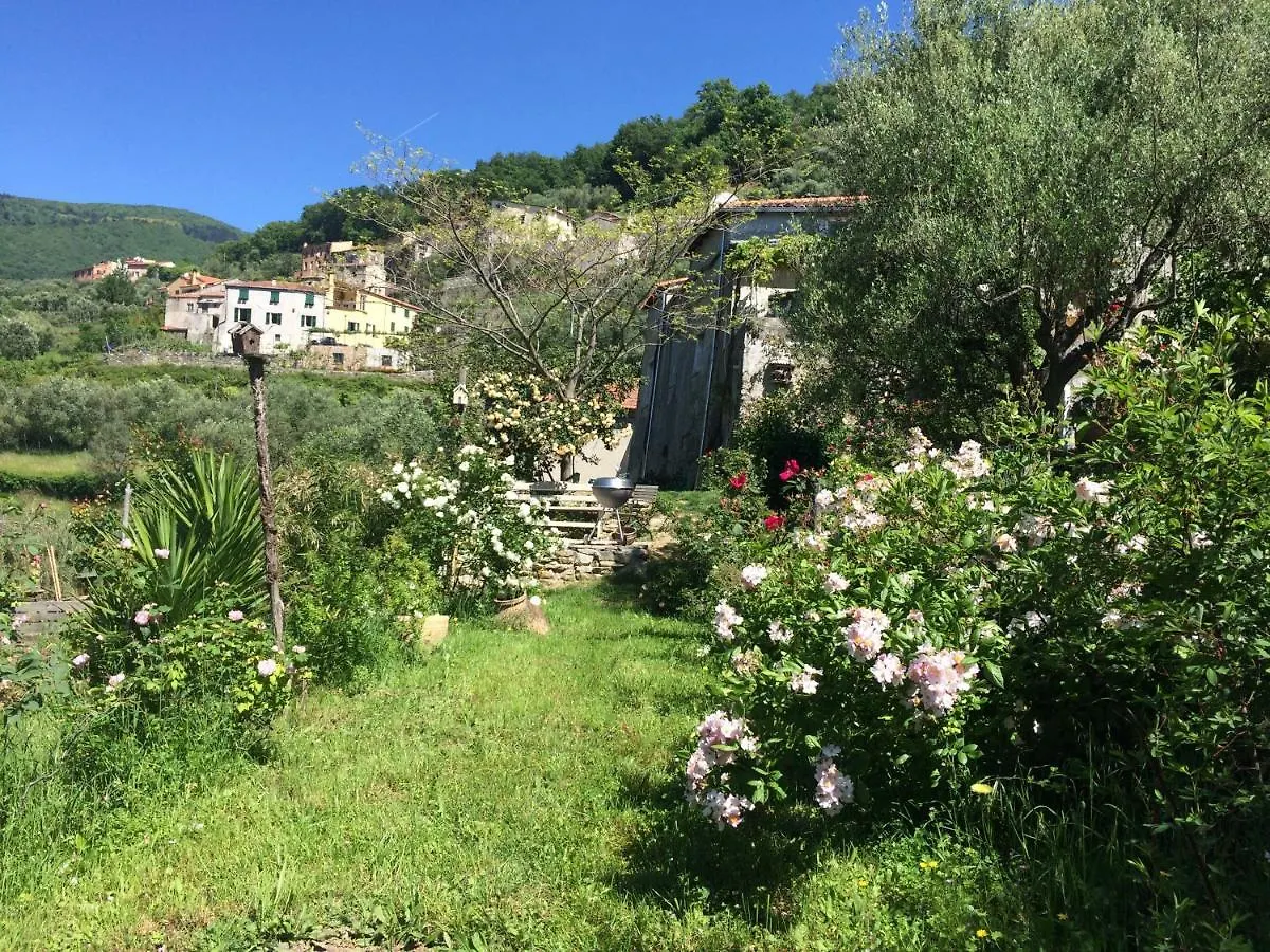 Antica Casa Del Canto Iara - Private Parking Calice Ligure 0*,