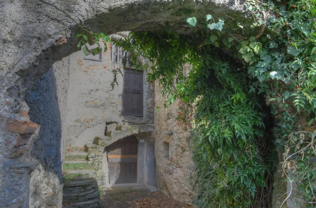 Holiday home Antica Casa Del Canto Iara - Private Parking Calice Ligure