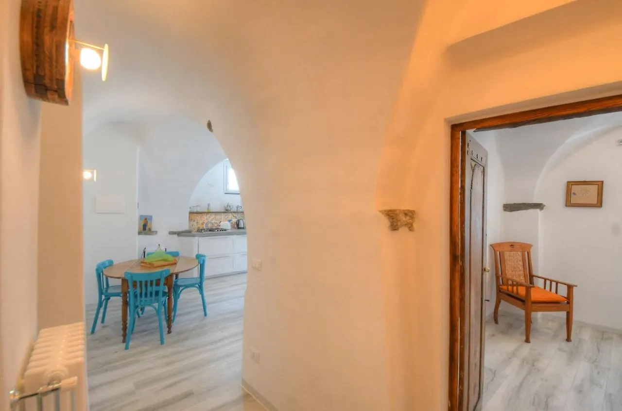 Holiday home Antica Casa Del Canto Iara - Private Parking Calice Ligure Italy