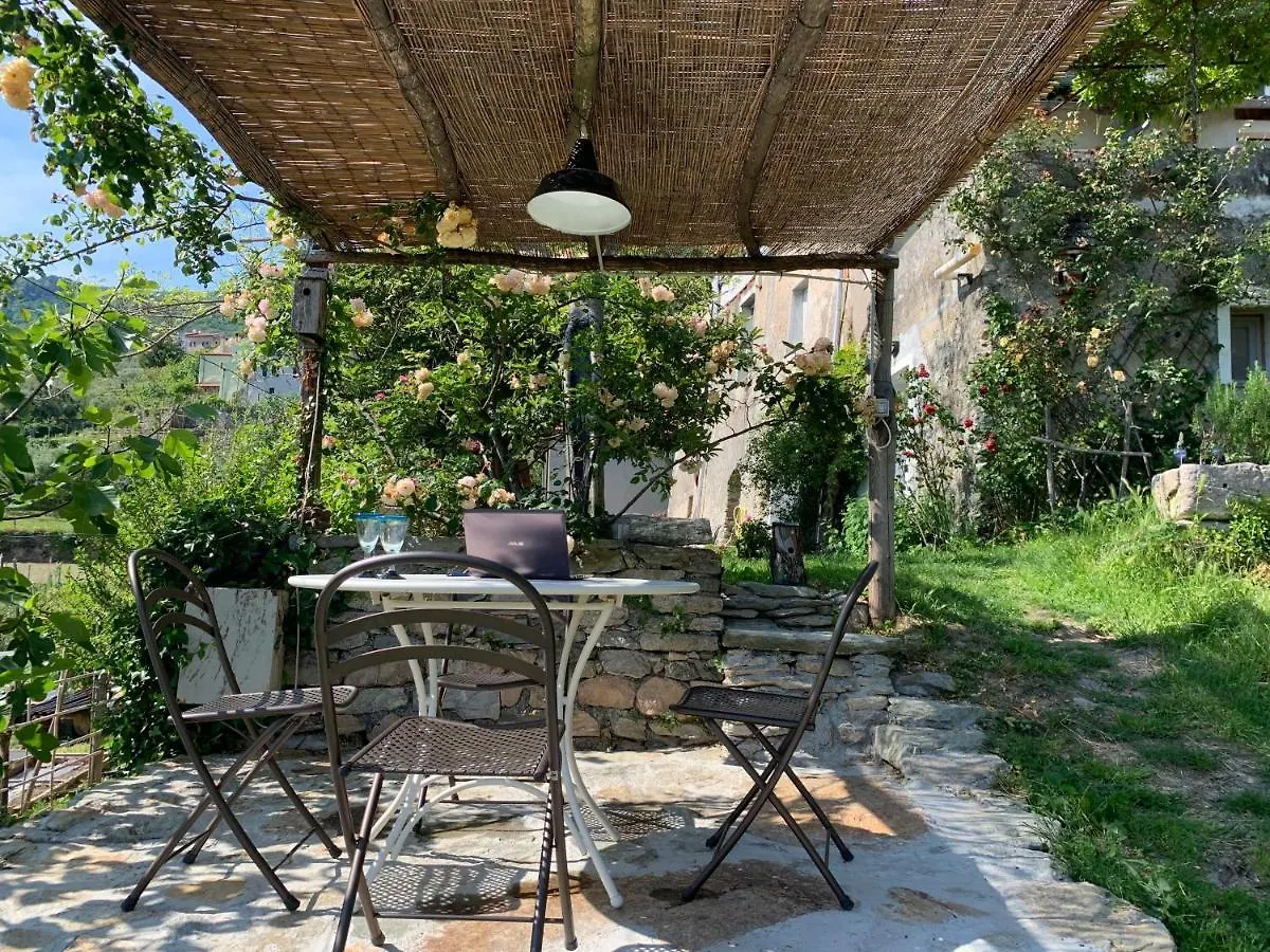 Nuovissimo Appartamento Nell'Antica Casa Del Canto Calice Ligure Casa vacanze